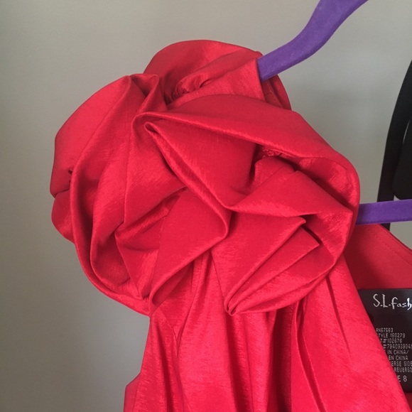 Classy Red Mini Dress - Picture 4 of 5